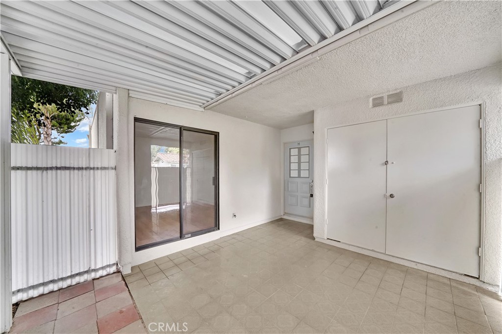 2054 Via Mariposa E H