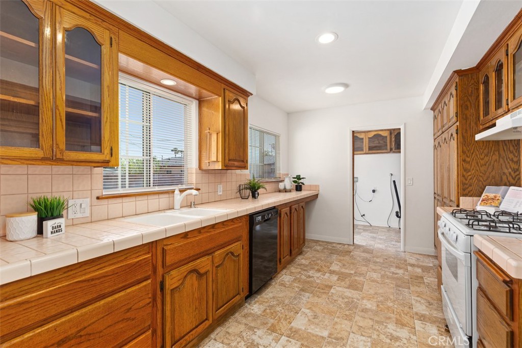 9432 Vons Drive