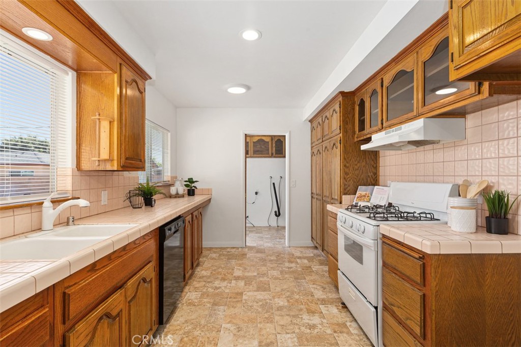 9432 Vons Drive