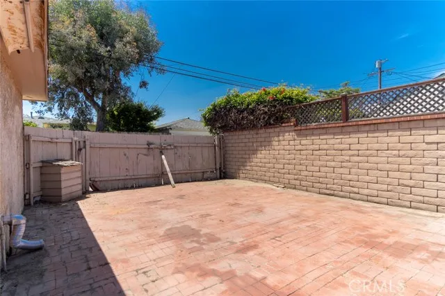 3511 Rose Avenue