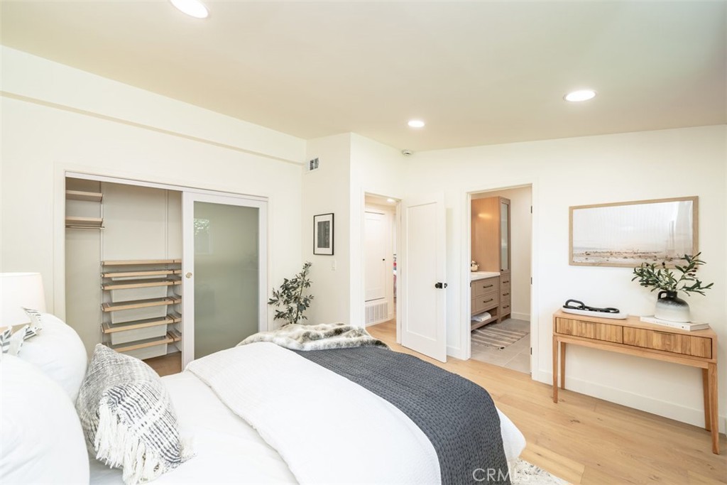 229 East Wilson Street