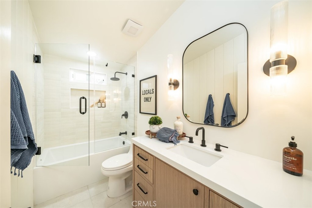 229 East Wilson Street