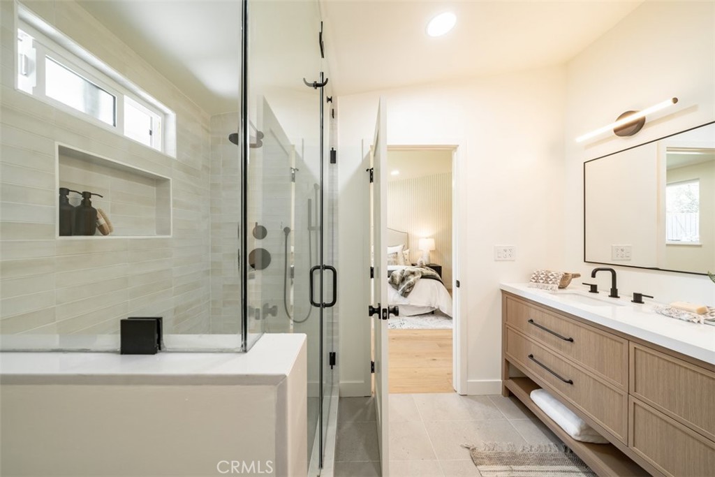 229 East Wilson Street