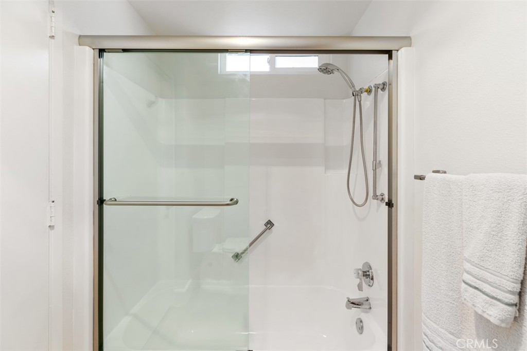 3499 Bahia Blanca W 2H