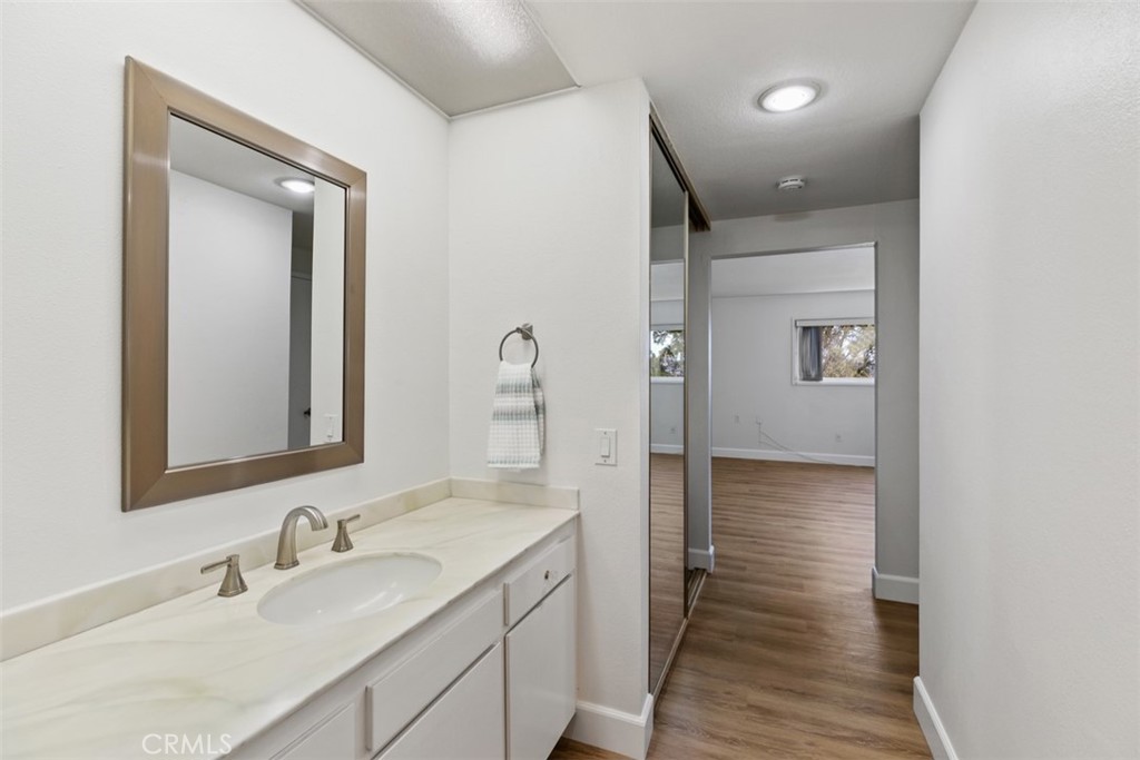 3499 Bahia Blanca W 2H