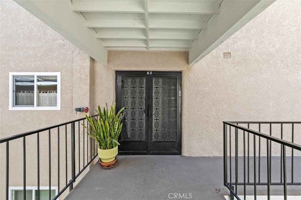 3499 Bahia Blanca W 2H