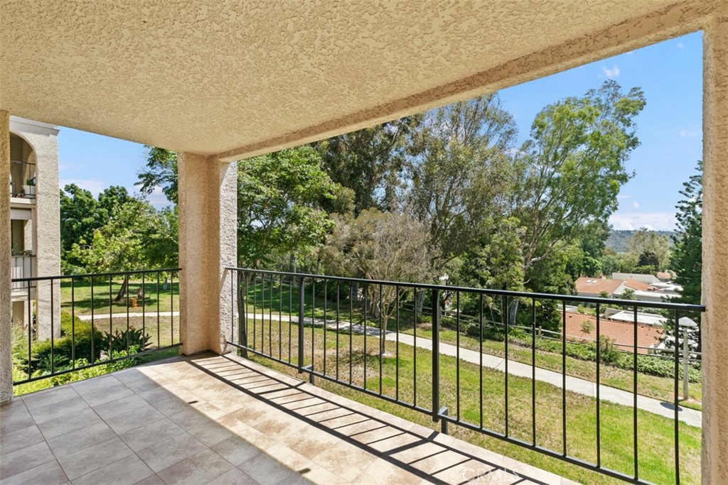 3499 Bahia Blanca W 2H