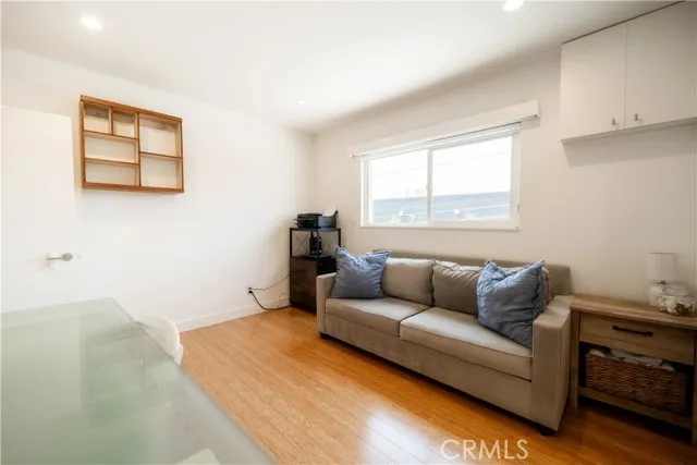 827 Bay Street # 9