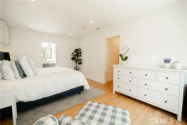 827 Bay Street # 9