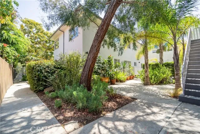 827 Bay Street # 9