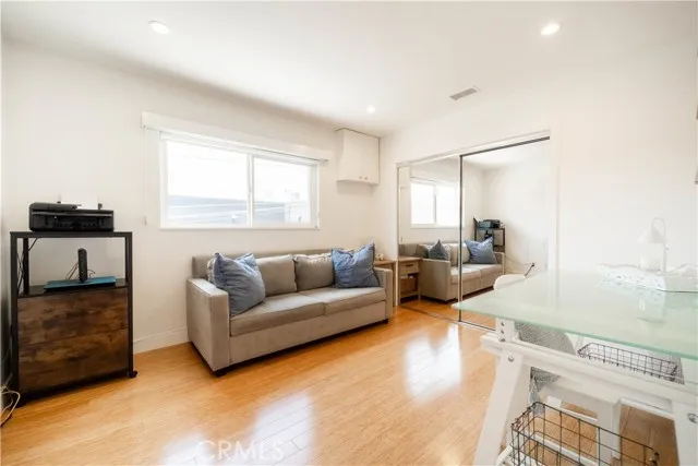 827 Bay Street # 9