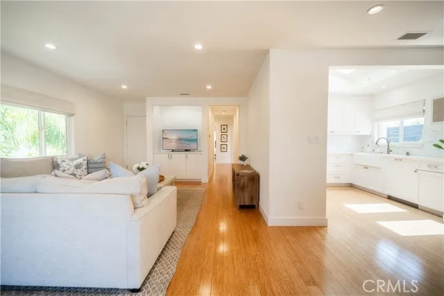 827 Bay Street # 9