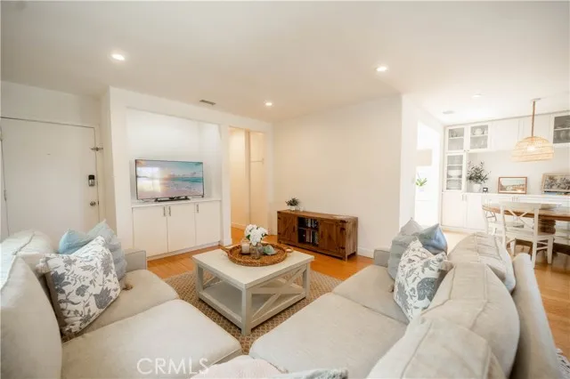 827 Bay Street # 9