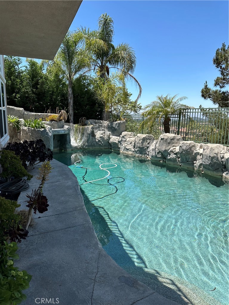 13 Bell Canyon Drive