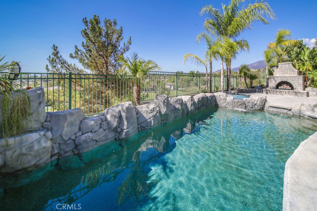 13 Bell Canyon Drive