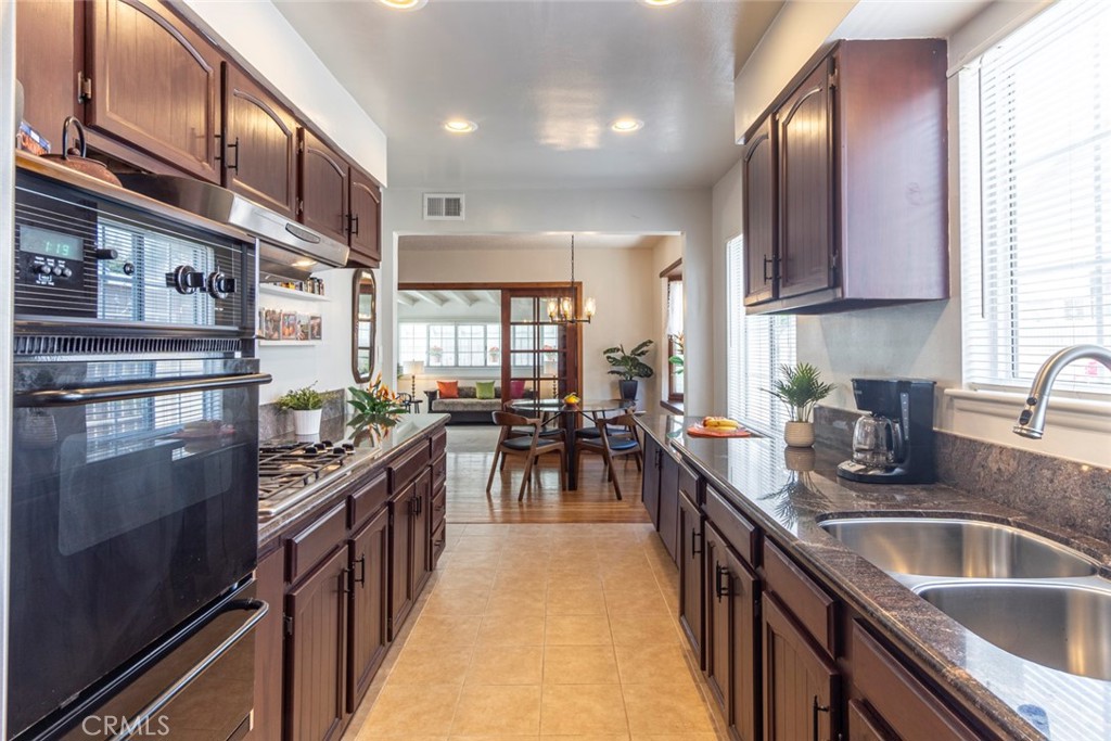 709 S Broadview Street