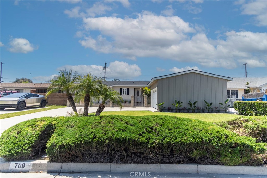 709 S Broadview Street