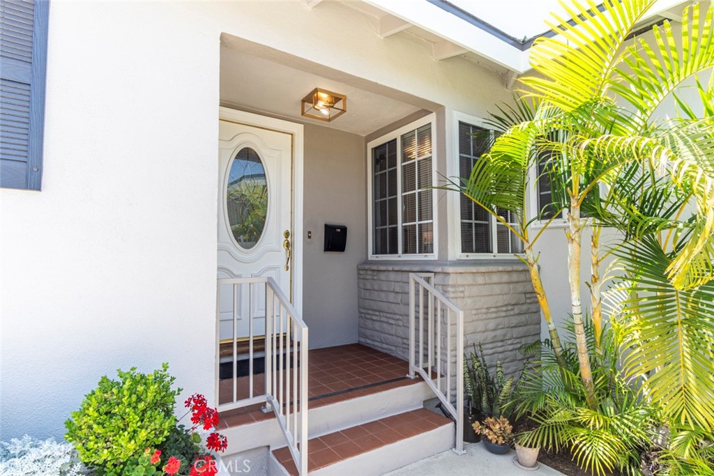 709 S Broadview Street