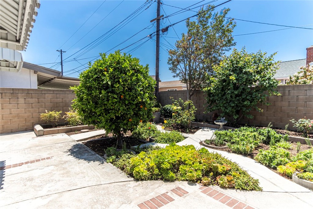 709 S Broadview Street