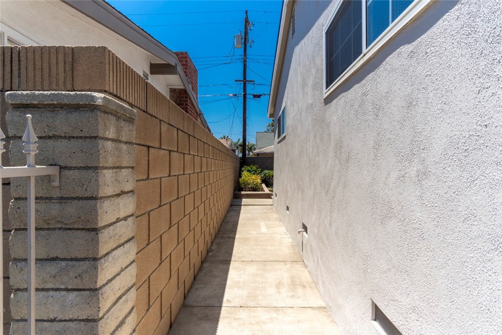 709 S Broadview Street