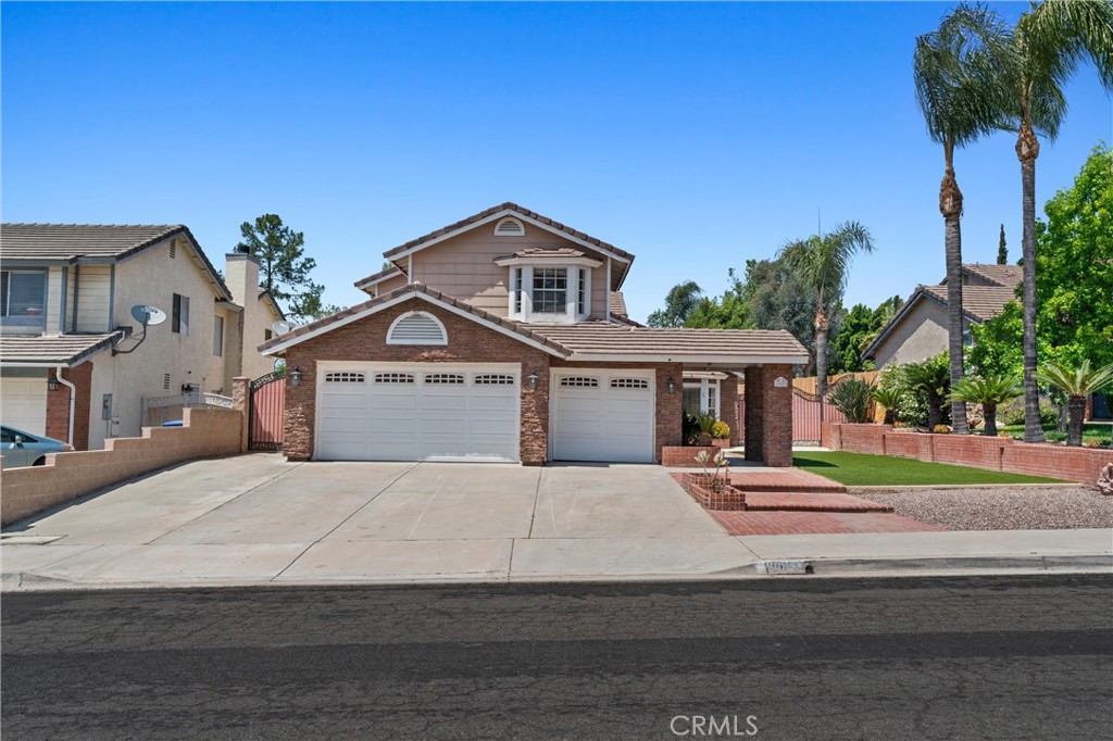 19622 Chinotto Lane