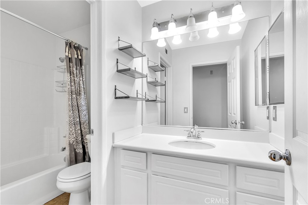 101 Avendale Boulevard 23