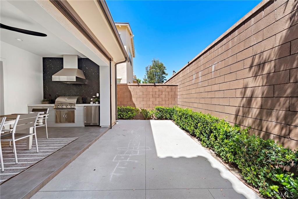 220 Parkwood
