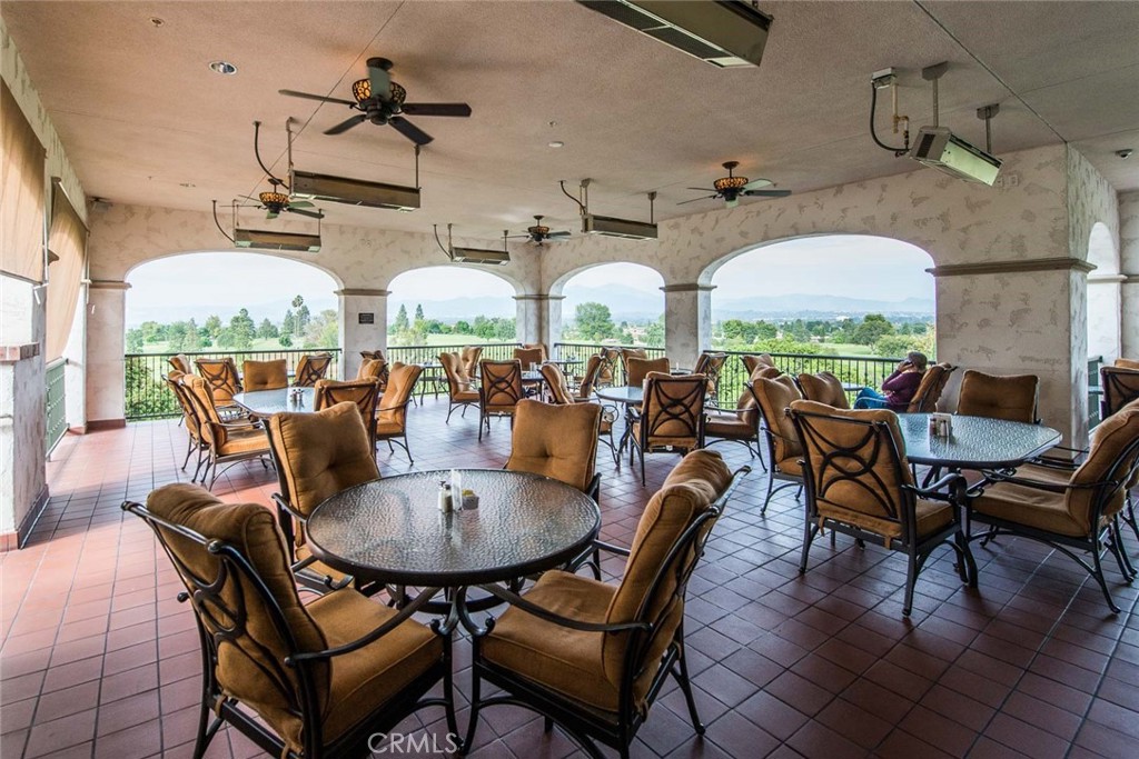 2328 Via Mariposa W Q