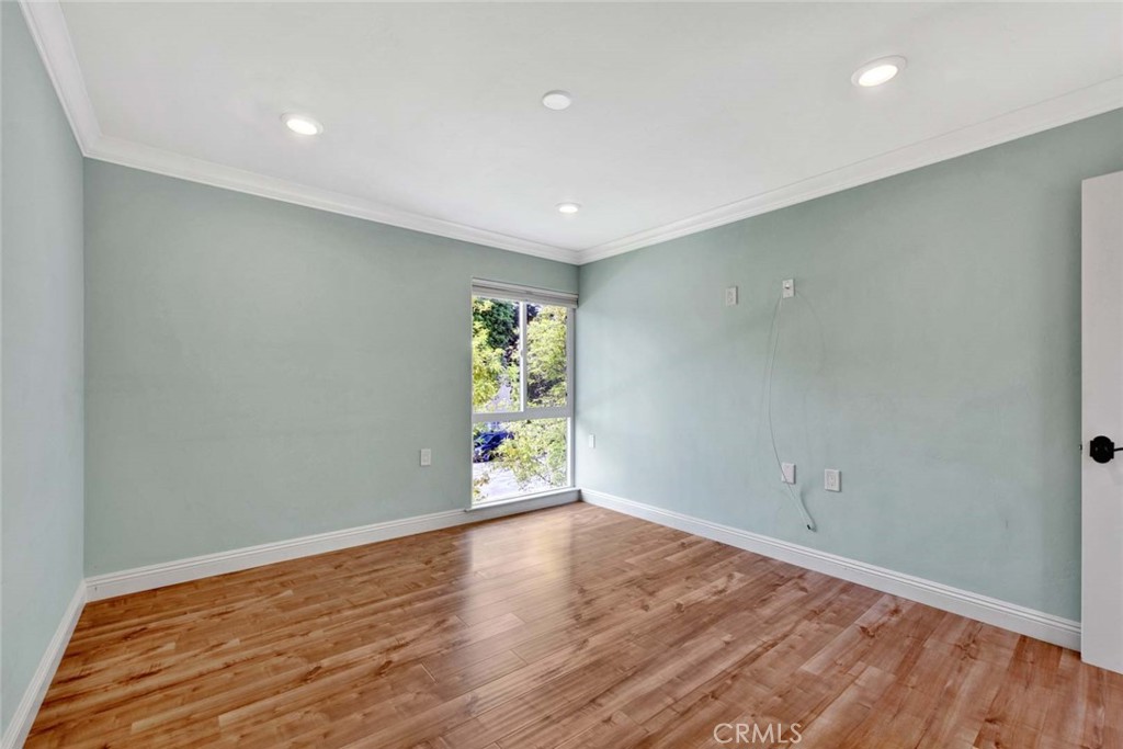 2328 Via Mariposa W Q