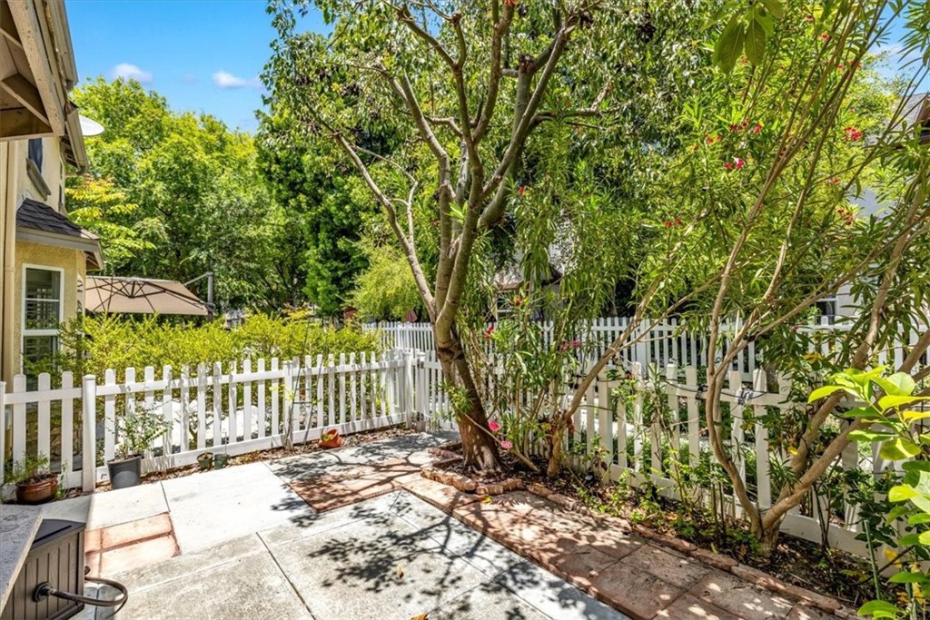 44 Three Vines Court