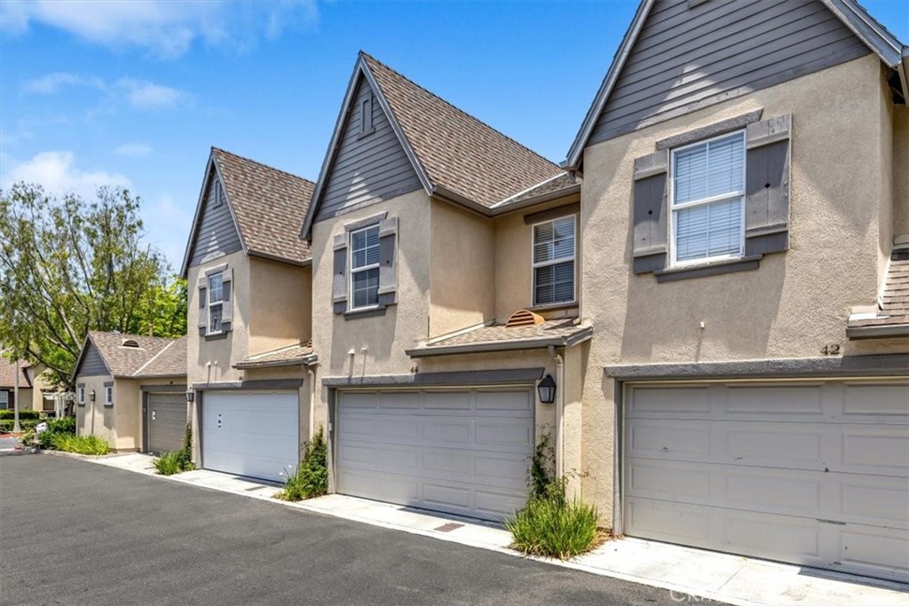 44 Three Vines Court