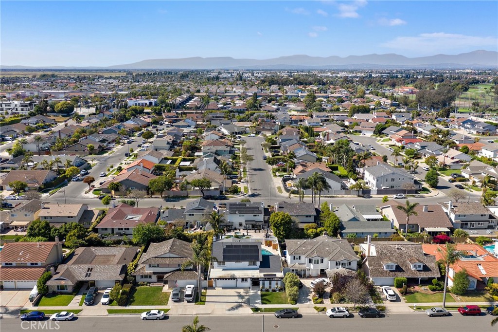 5341 Kenilworth Drive