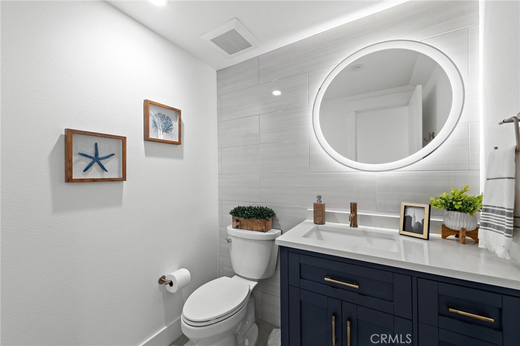 5341 Kenilworth Drive