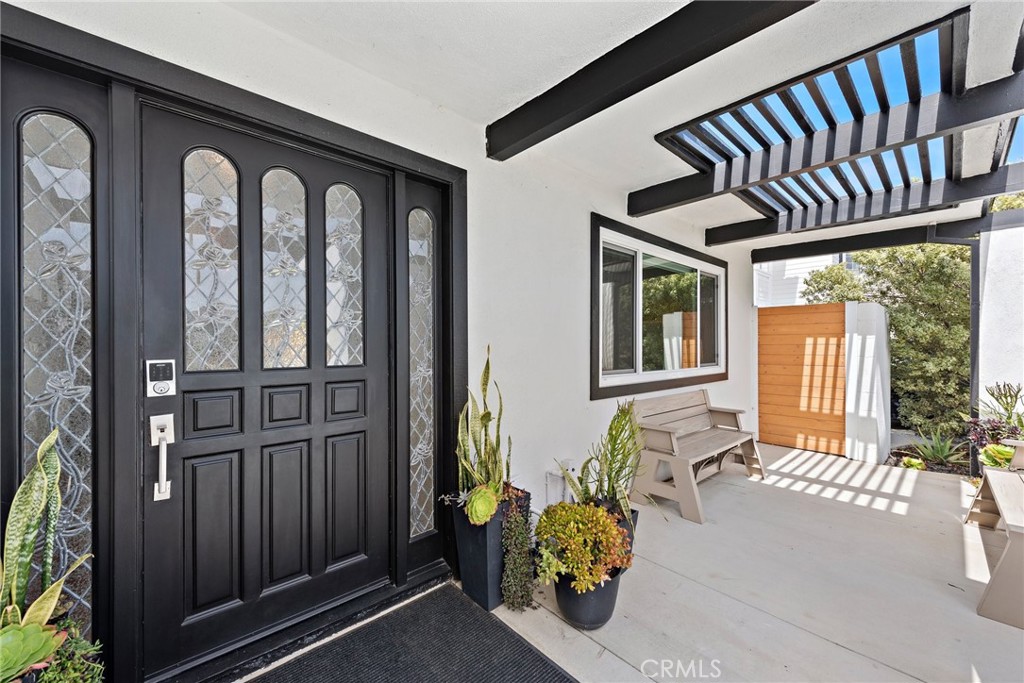 5341 Kenilworth Drive