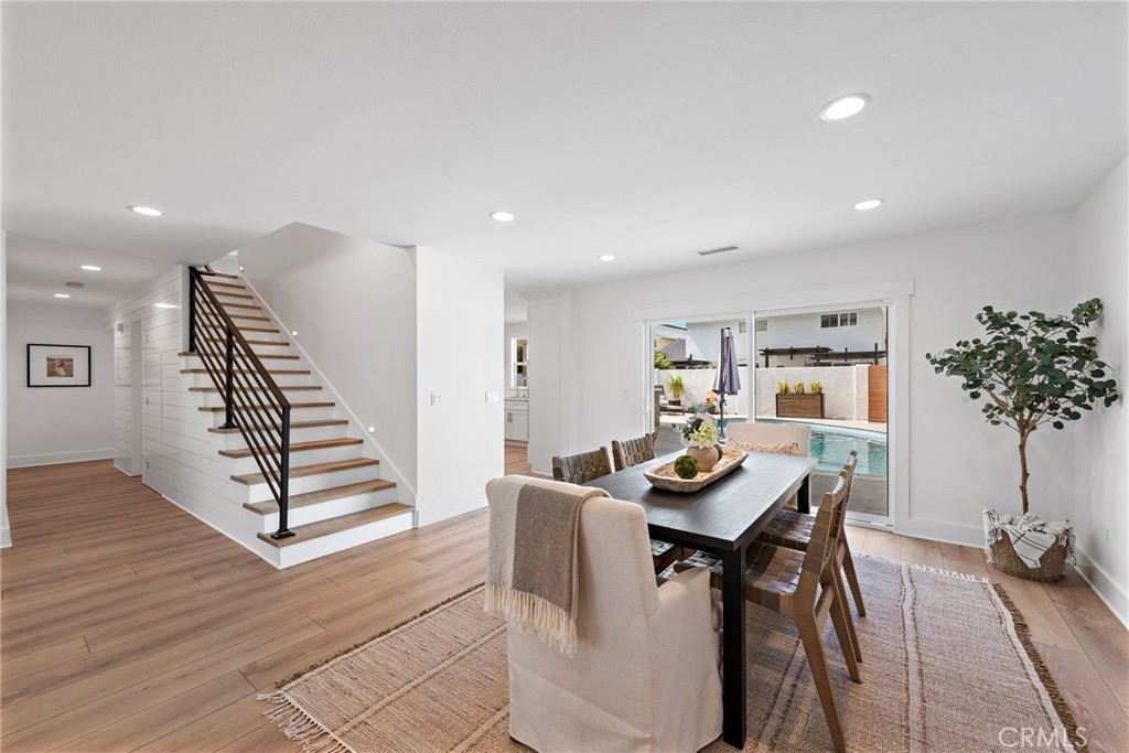 5341 Kenilworth Drive