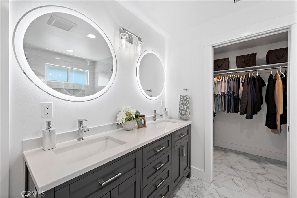 5341 Kenilworth Drive