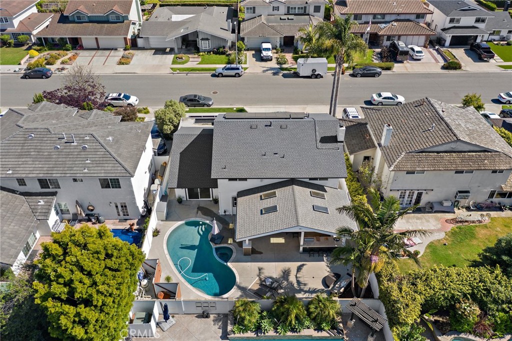 5341 Kenilworth Drive