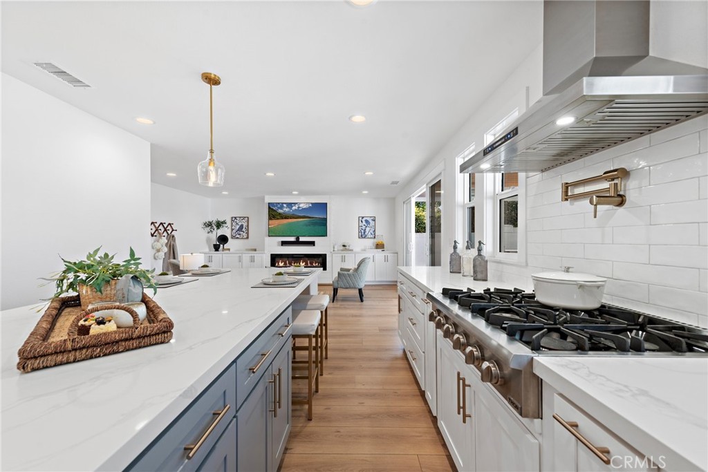 5341 Kenilworth Drive