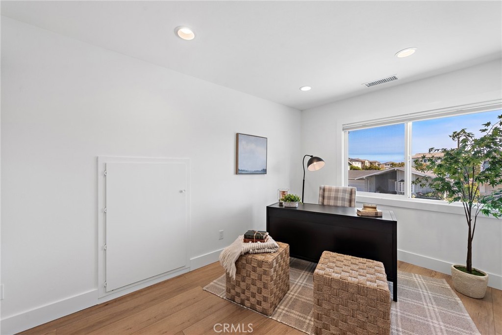 5341 Kenilworth Drive