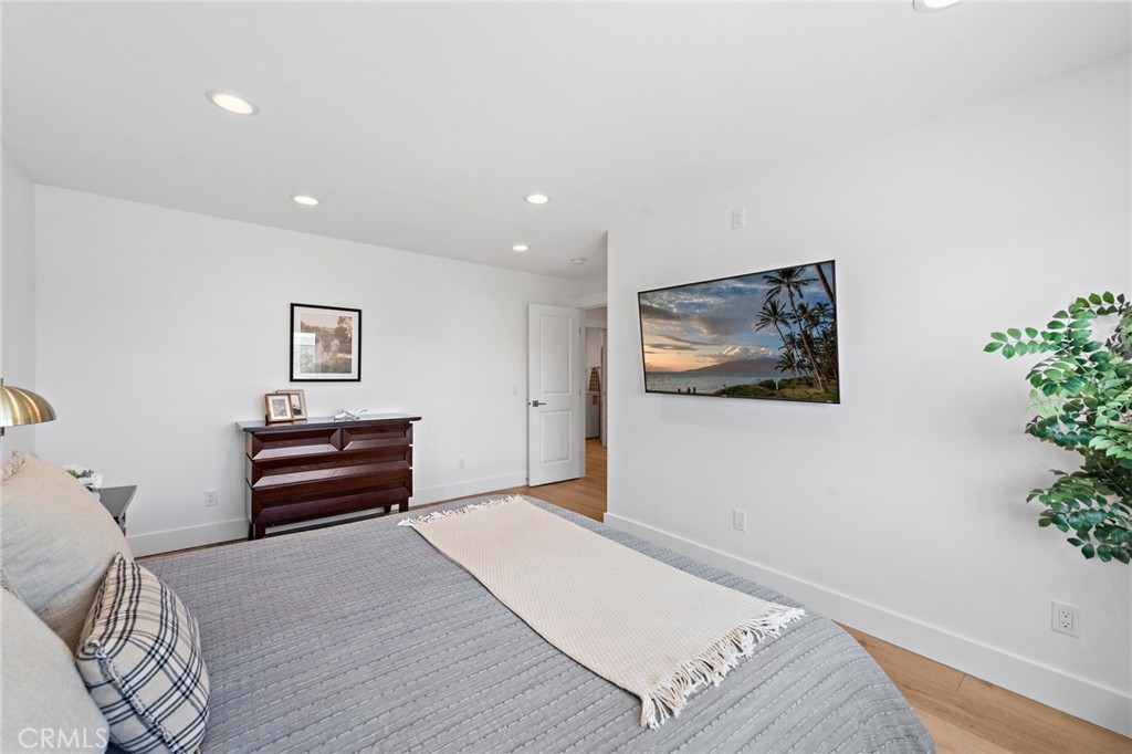 5341 Kenilworth Drive