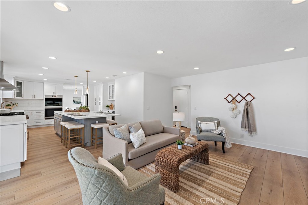 5341 Kenilworth Drive