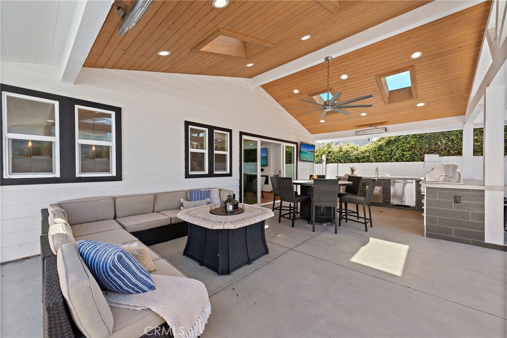 5341 Kenilworth Drive