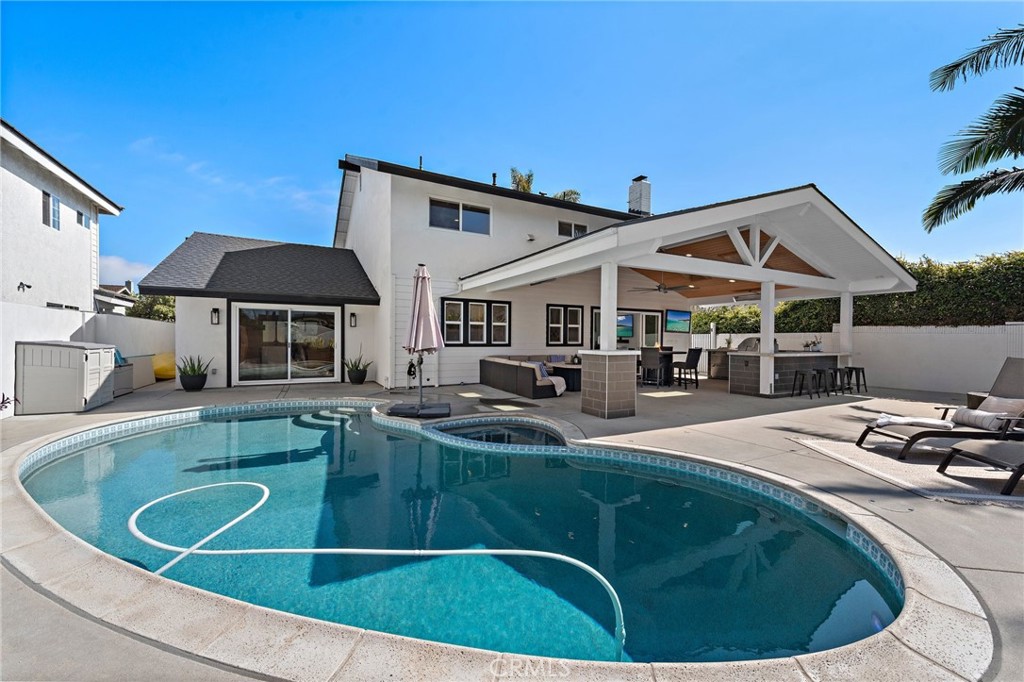 5341 Kenilworth Drive