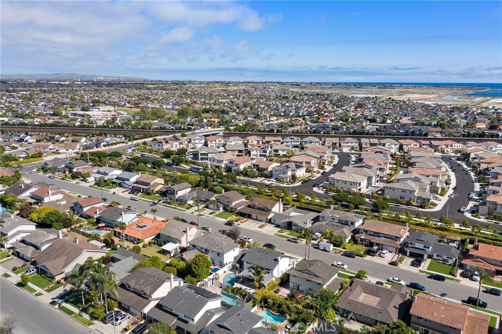 5341 Kenilworth Drive