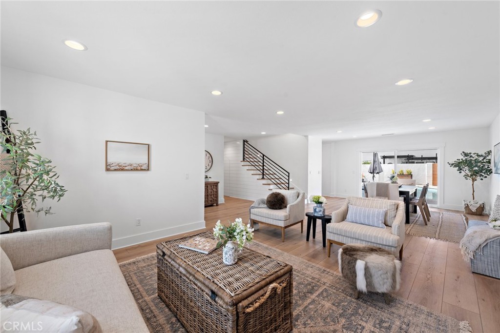 5341 Kenilworth Drive