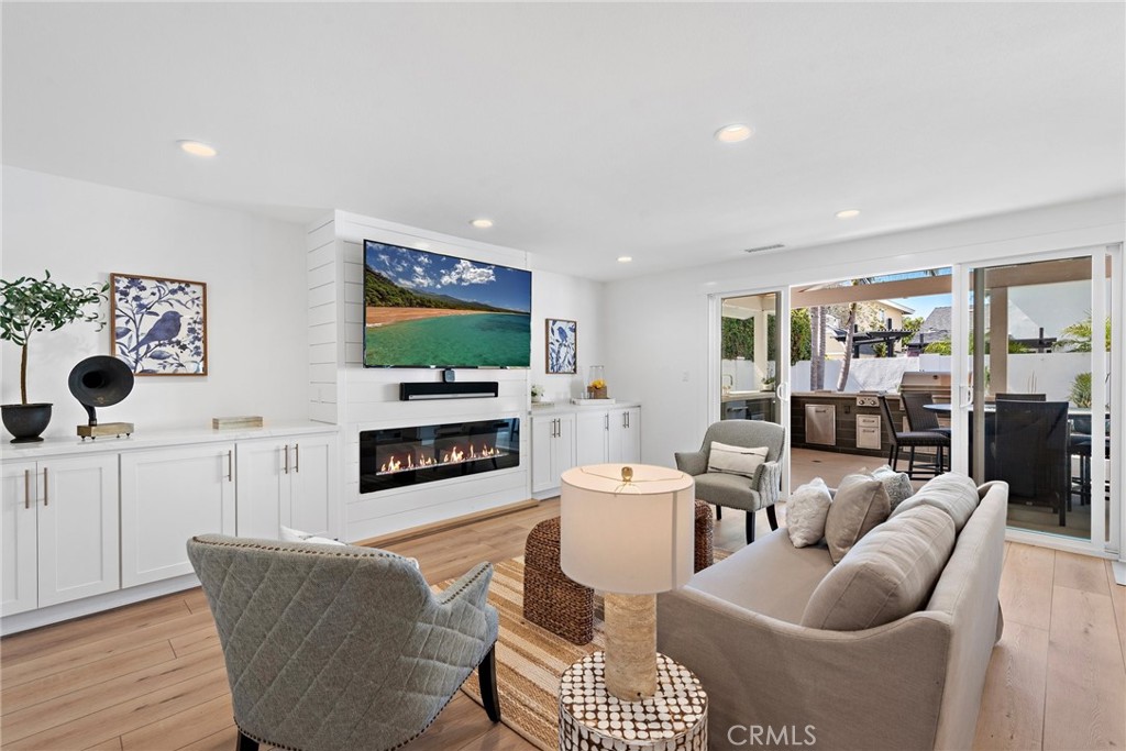 5341 Kenilworth Drive