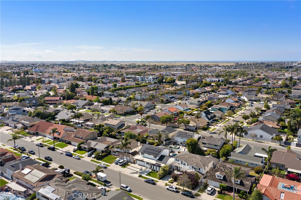 5341 Kenilworth Drive