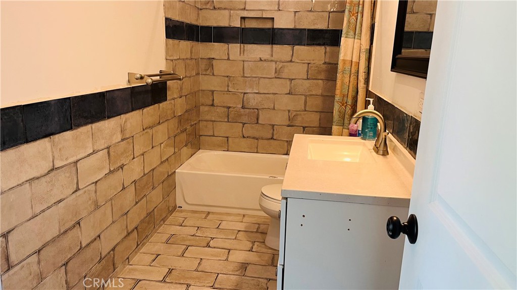 2163 National Avenue