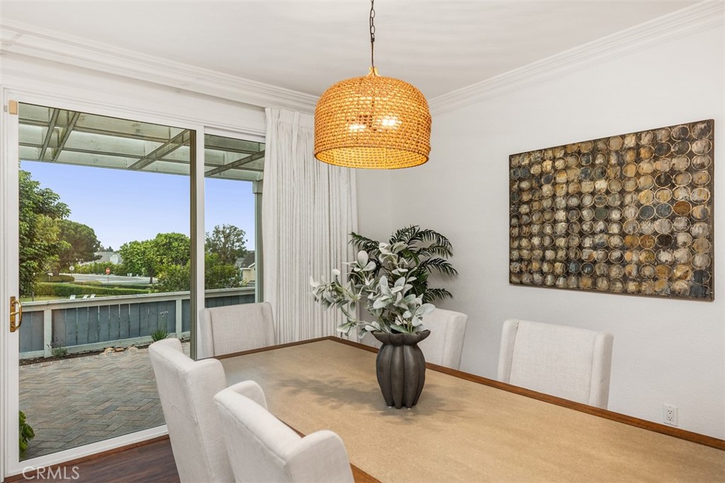 32 Suffolk Downs 105