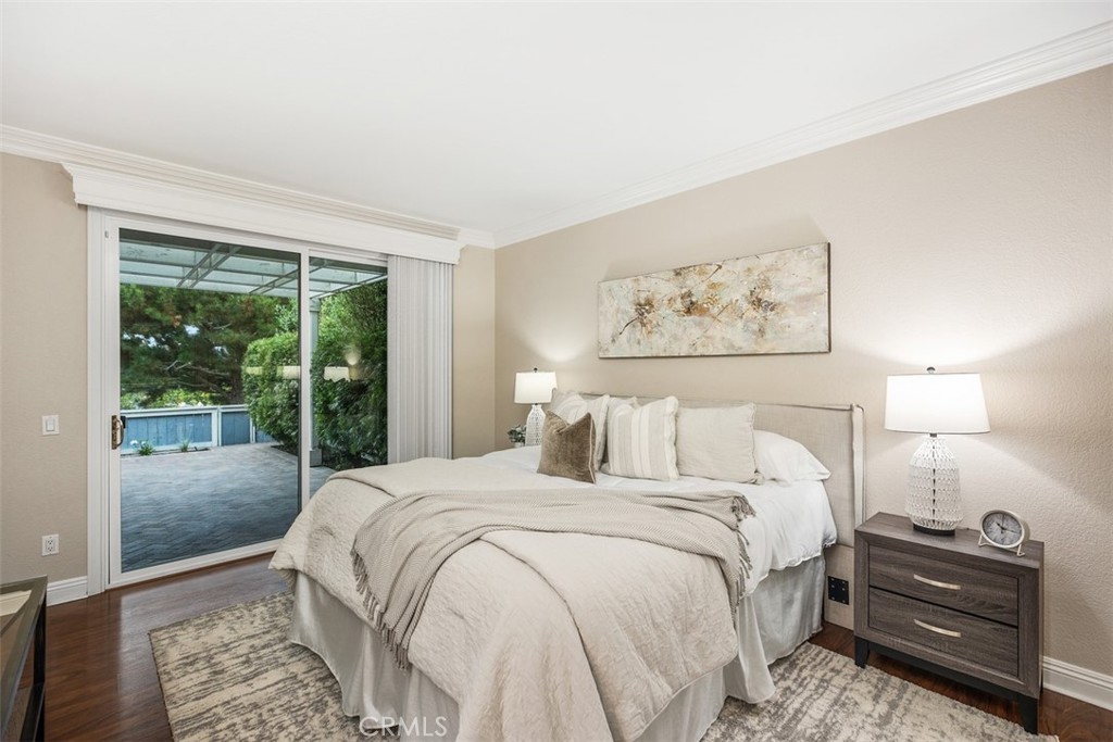 32 Suffolk Downs 105